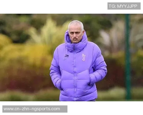 利桑德罗随队恢复有球训练预计10月底前重返赛场 利桑德罗随队恢复有球训练预计10月底前重返赛场