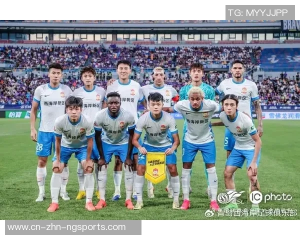 大连英博主场落后青岛西海岸阿齐兹精彩进球助队领先 大连英博主场落后青岛西海岸阿齐兹精彩进球助队领先