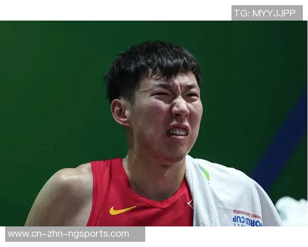 周琦因伤缺席亚洲杯赛场与队友并肩作战全力以赴进行康复训练 周琦因伤缺席亚洲杯赛场与队友并肩作战全力以赴进行康复训练